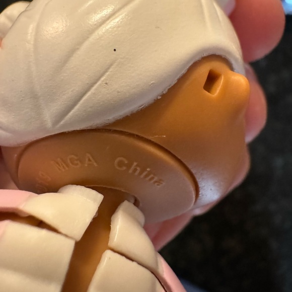 Snow angel lol doll - Picture 3 of 3